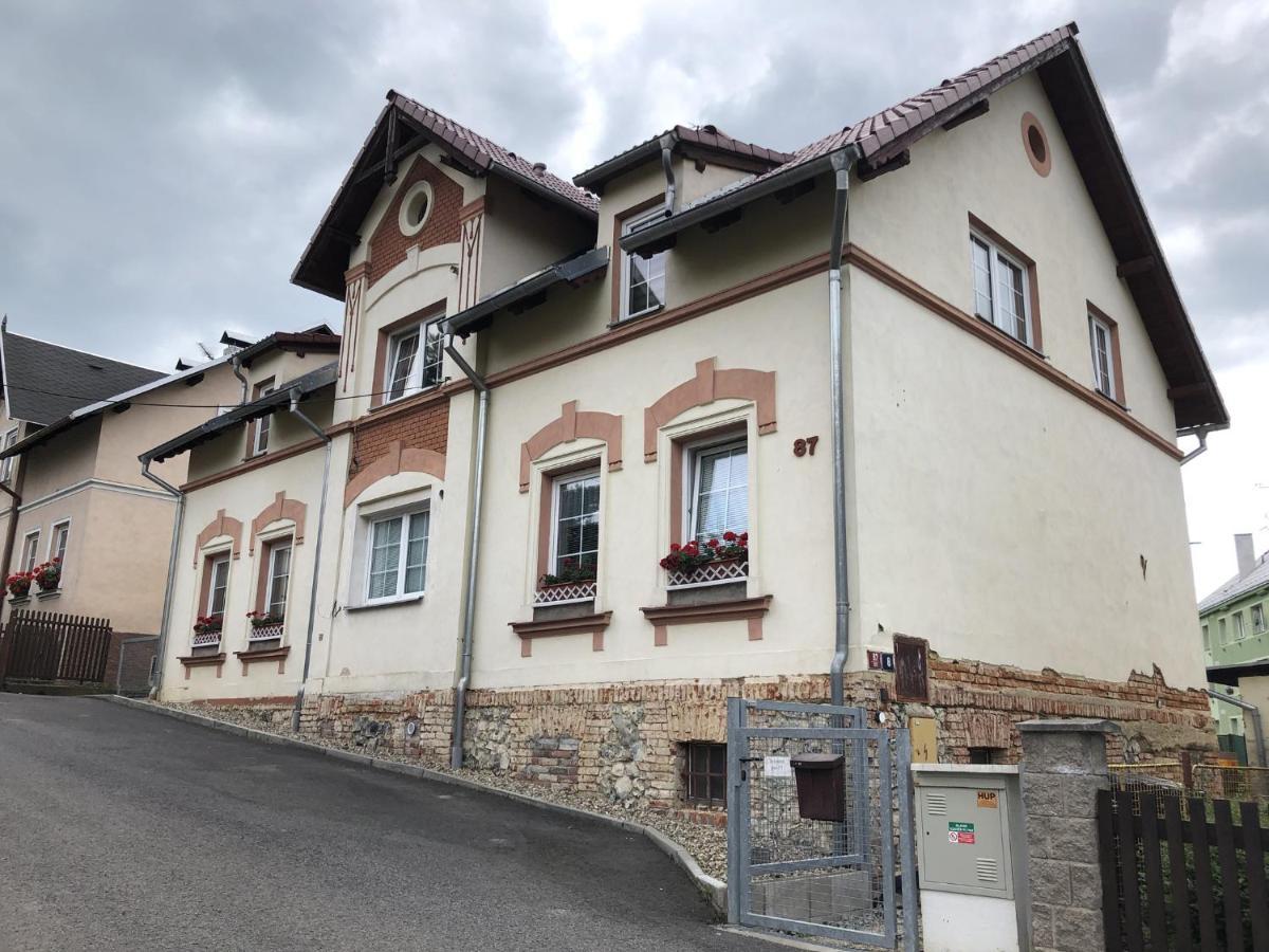 Apartman Pod Hradem Appartement Česká Kamenice Buitenkant foto